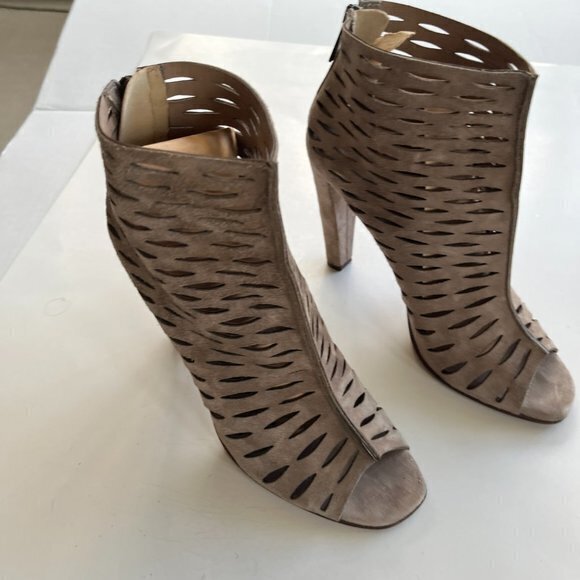 Diane von Furstenberg ‘Alexandria’ Booties Pebble - Picture 2 of 9